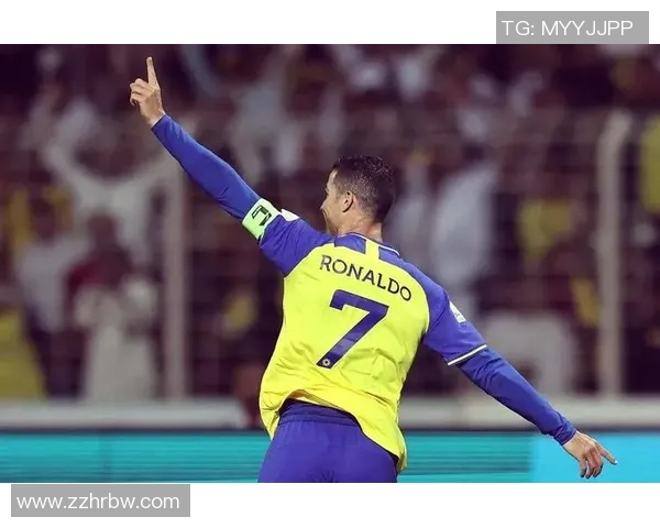 C罗领衔曼联对决博尔顿展现英超激情与荣耀之战 C罗领衔曼联对决博尔顿展现英超激情与荣耀之战