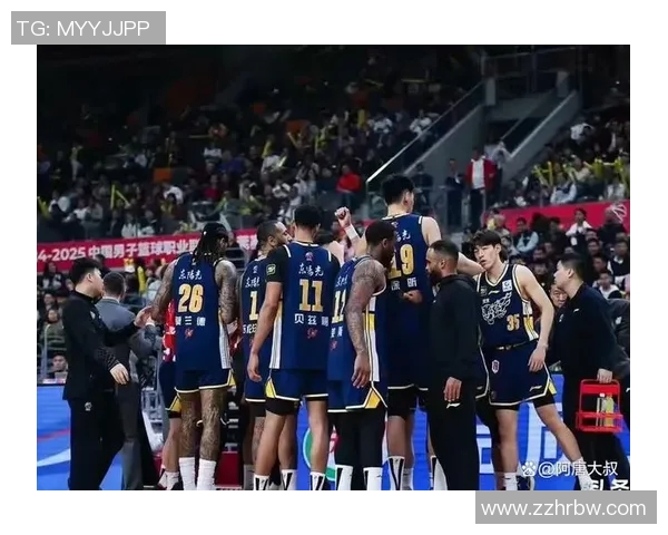 CBA半决赛激战正酣广东队与深圳队争夺决赛席位的精彩对决