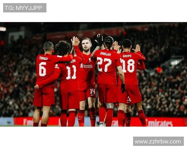 埃弗顿与利物浦激战正酣无插件直播精彩呈现