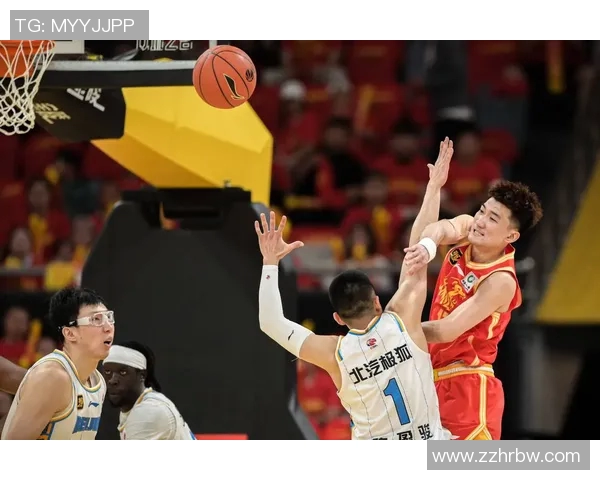 山东男篮对决八一男篮精彩赛程回顾与战术分析 山东男篮对决八一男篮精彩赛程回顾与战术分析