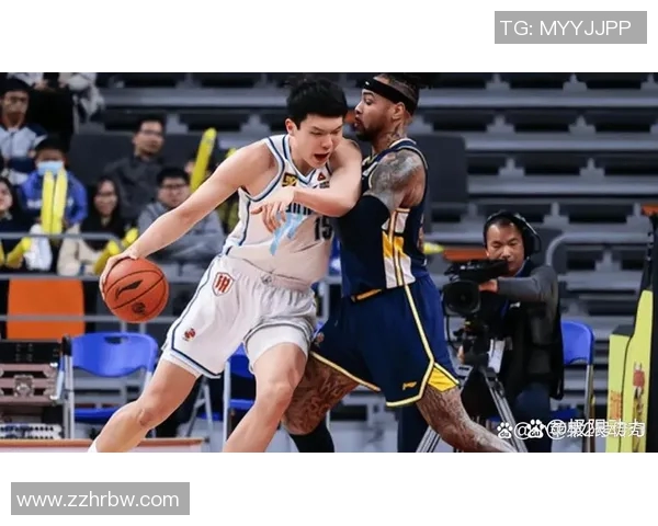 CBA激战上海队对决广东队谁能笑到最后精彩赛事即将上演