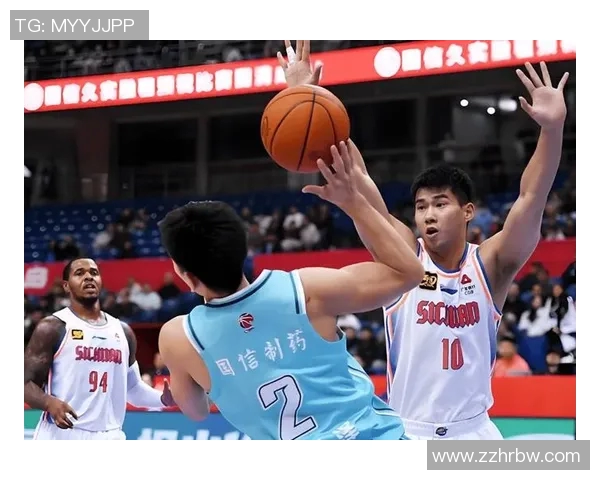 CBA青岛对阵深圳精彩集锦回顾与赛后分析