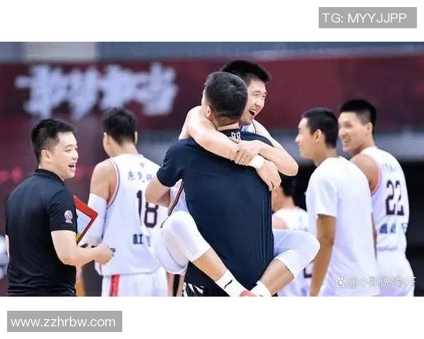 西安篮球队团队协作引发热议球迷对战术配合与球员默契的看法